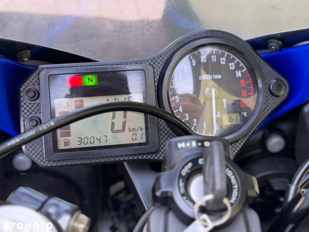 Honda CBR - 37