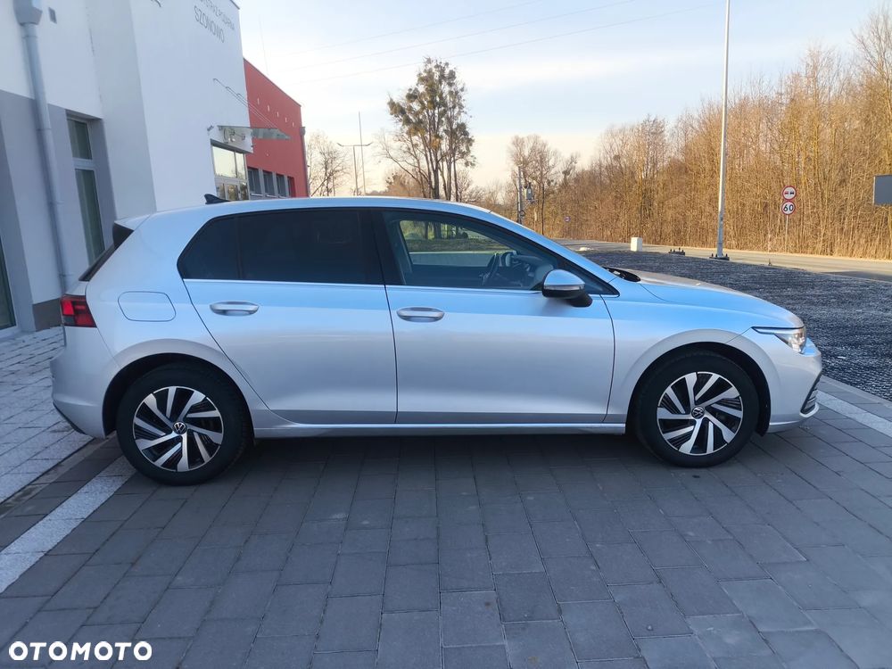 Volkswagen Golf - 11