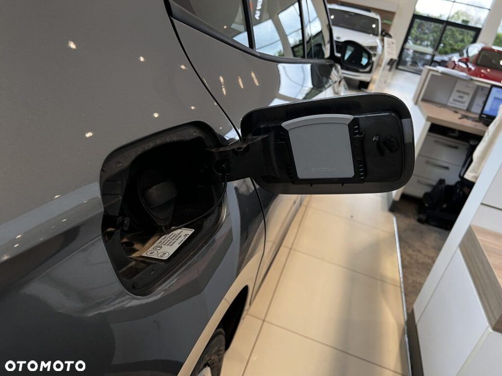 Skoda Fabia 1.0 TSI Essence - 28