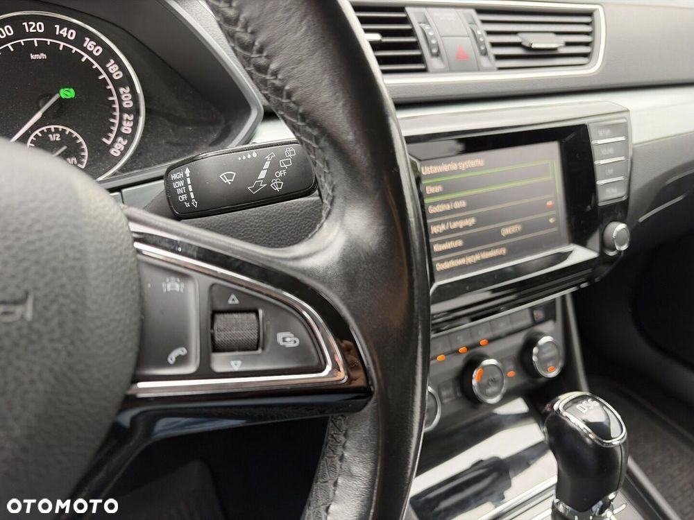 Skoda Superb 2.0 TDI Style DSG - 26