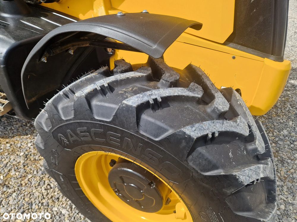 JCB 3CX - 8