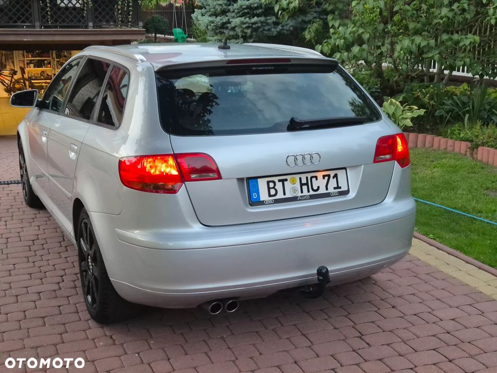 Audi A3 Sportback 2.0 TDI DPF S line Sportpaket (plus) - 9