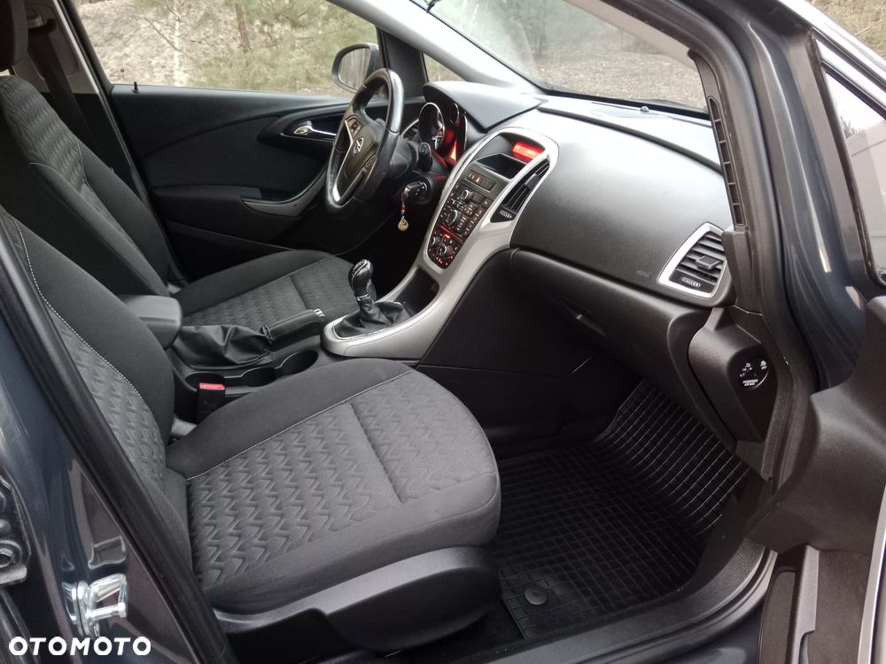 Opel Astra - 11