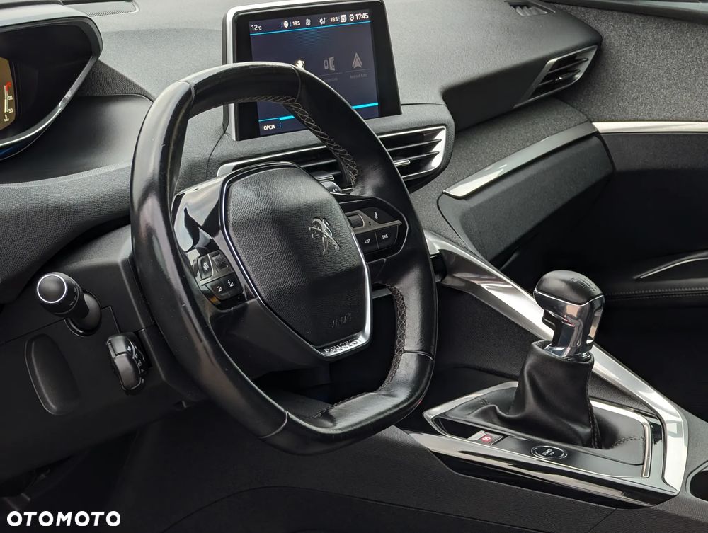 Peugeot 3008 PureTech 130 Stop & Start GPF Allure - 21