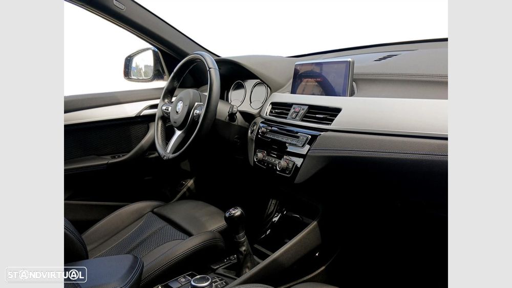 BMW X1 sDrive18d — fotografia 20