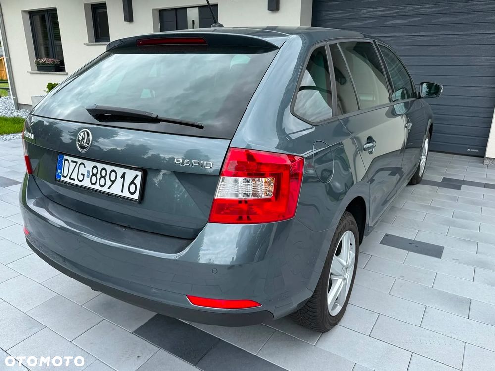 Skoda RAPID 1.4 TSI Joy DSG - 13