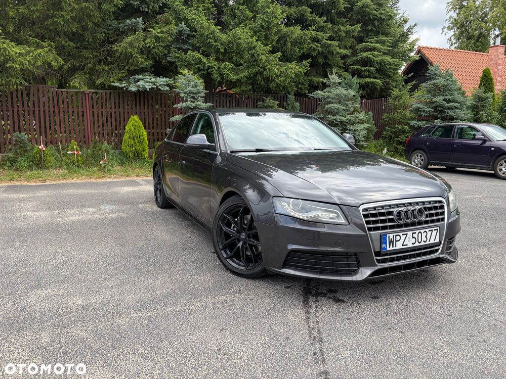 Audi A4 Limousine - 3