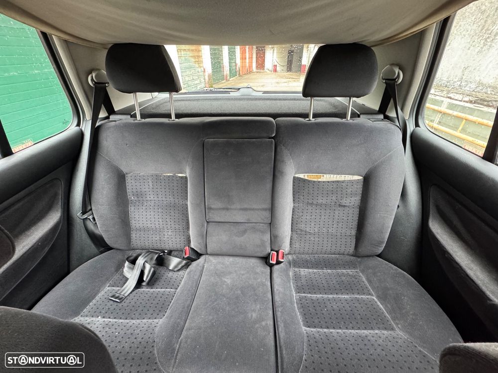 VW Golf 1.4i Confortline AC - 13