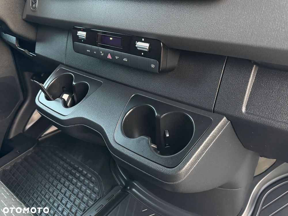 Mercedes-Benz SPRINTER // 319 CDI // 3.0 V6 190 KM // AUTOMAT // MAŁY PRZEBIEG //  BEZWYPADKOWY // L2H1 // FULL LED // SALON PL // 1 WŁ // - 32