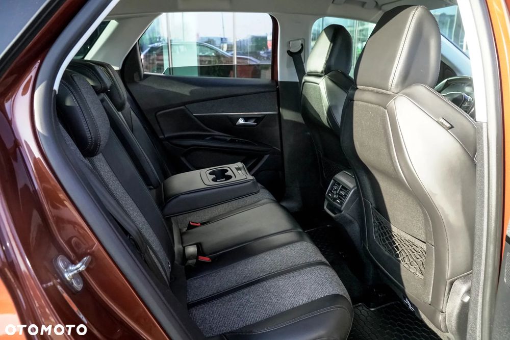 Peugeot 3008 BlueHDi 130 Stop & Start EAT8 Active - 24