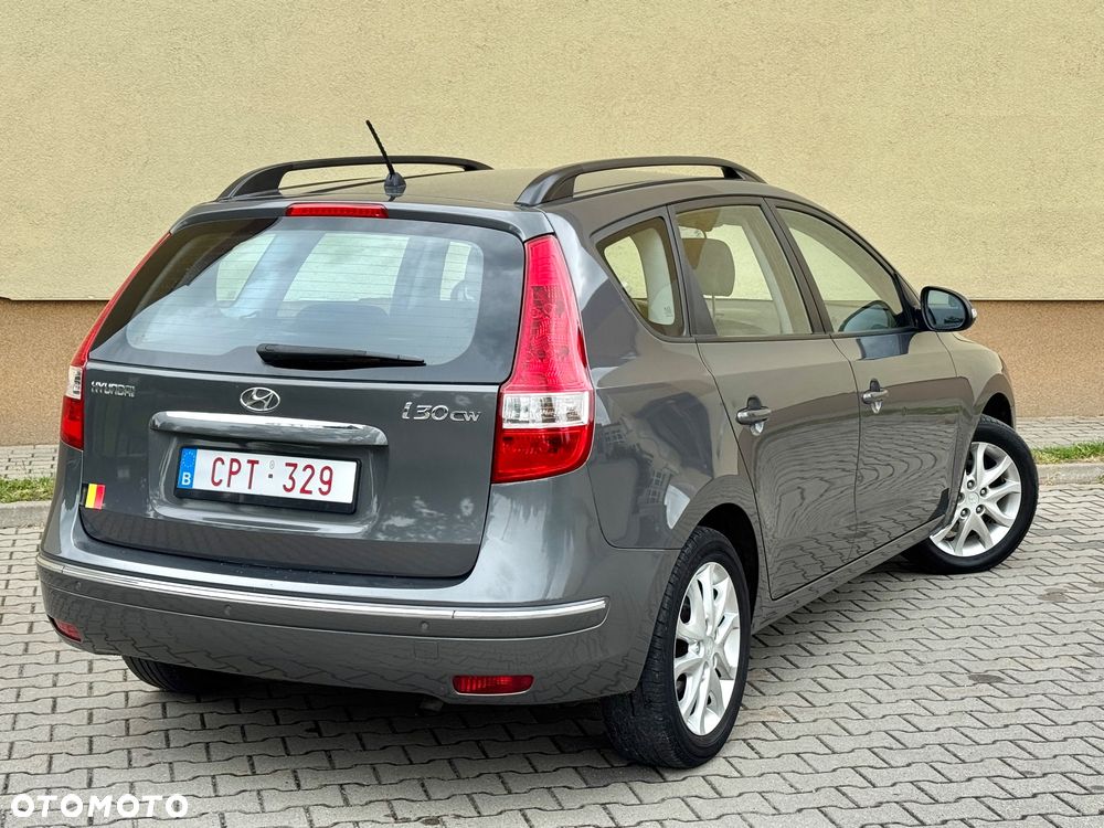 Hyundai i30 1.6 Premium - 4