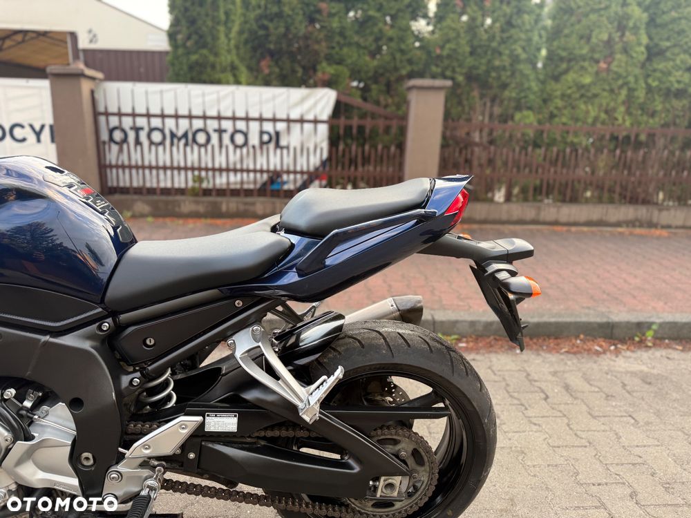 Yamaha FZS - 22