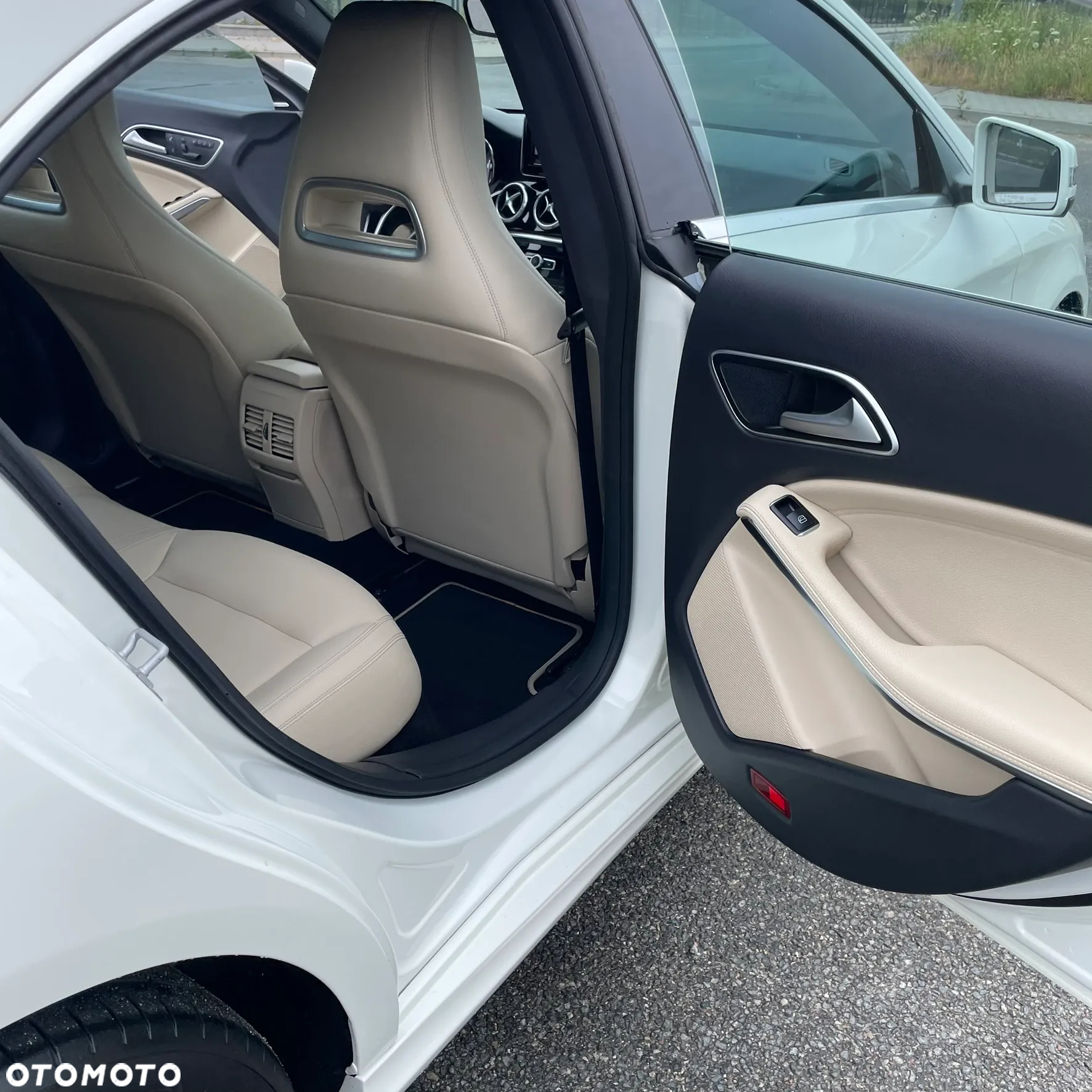 Mercedes-Benz CLA 250 7G-DCT Sport - 10