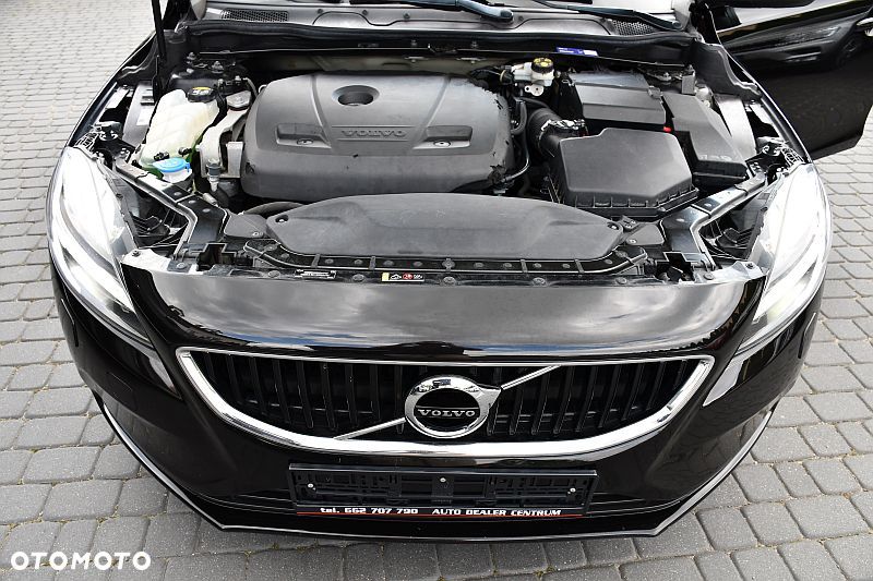 Volvo V40 T3 Momentum - 38