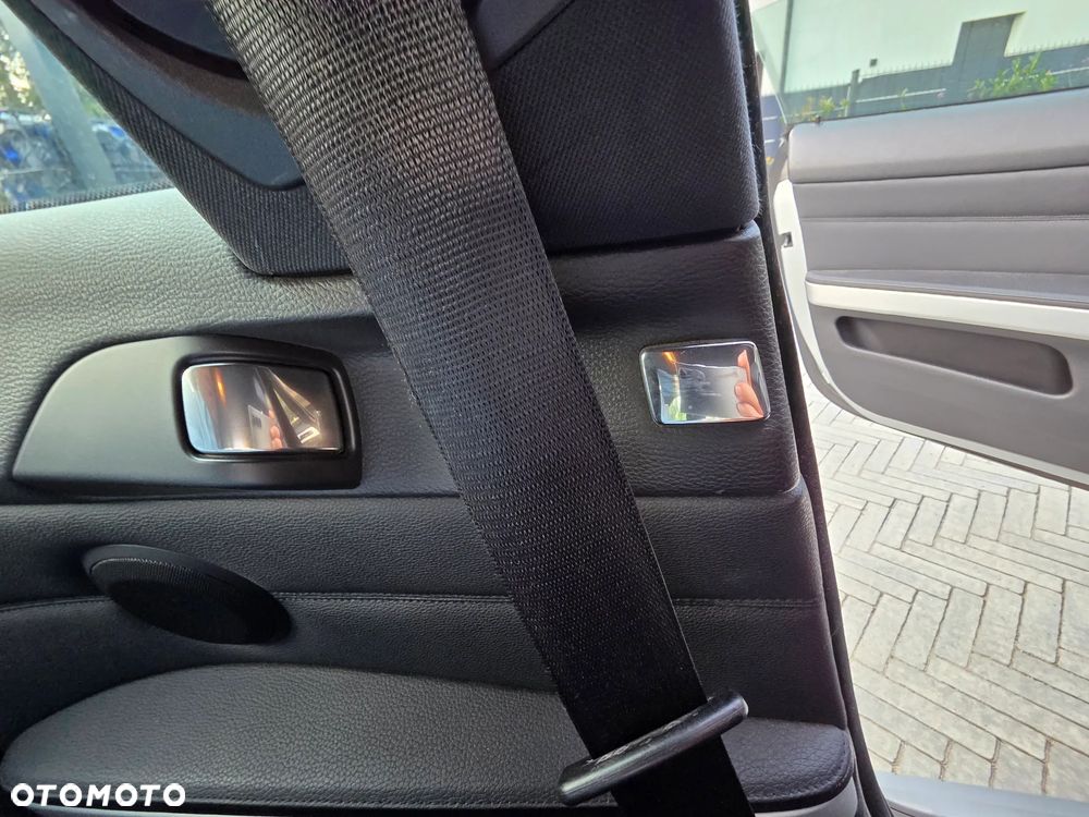 BMW Seria 3 325i - 13