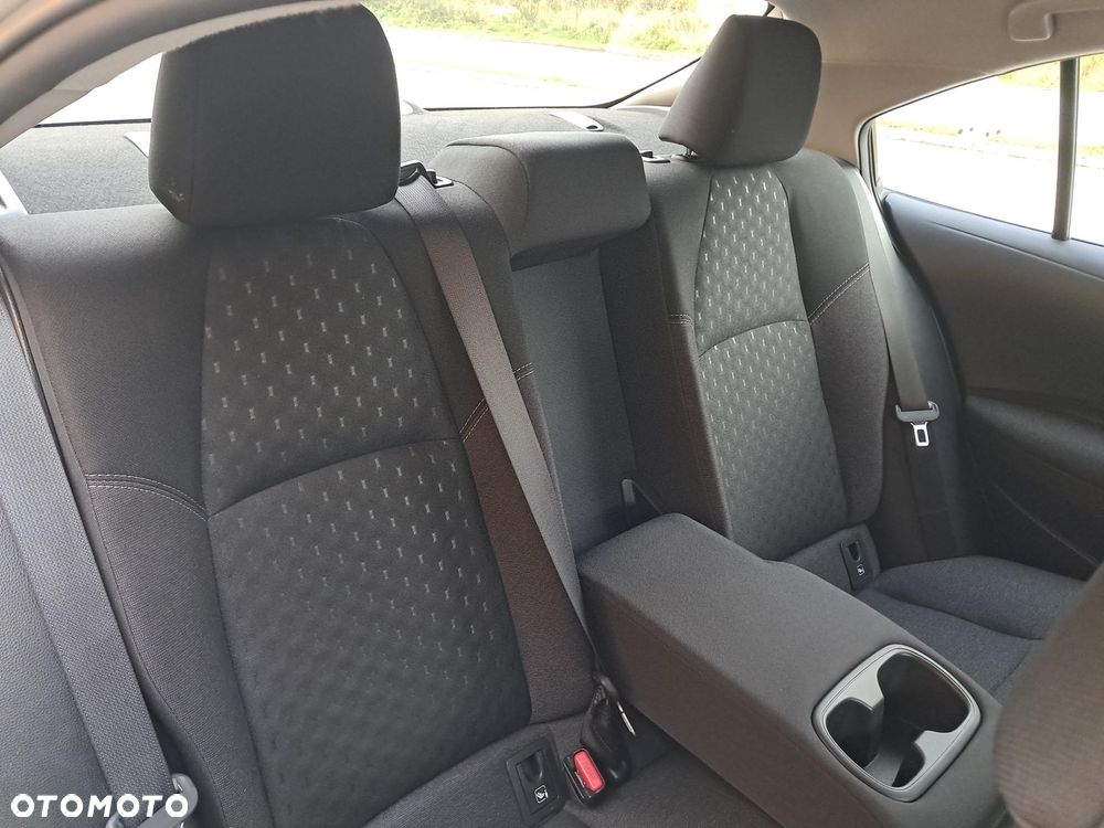 Toyota Corolla 1.8 Hybrid Comfort - 18