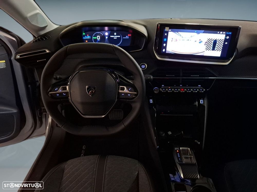 Peugeot e-208 51 kWh Allure — fotografia 13