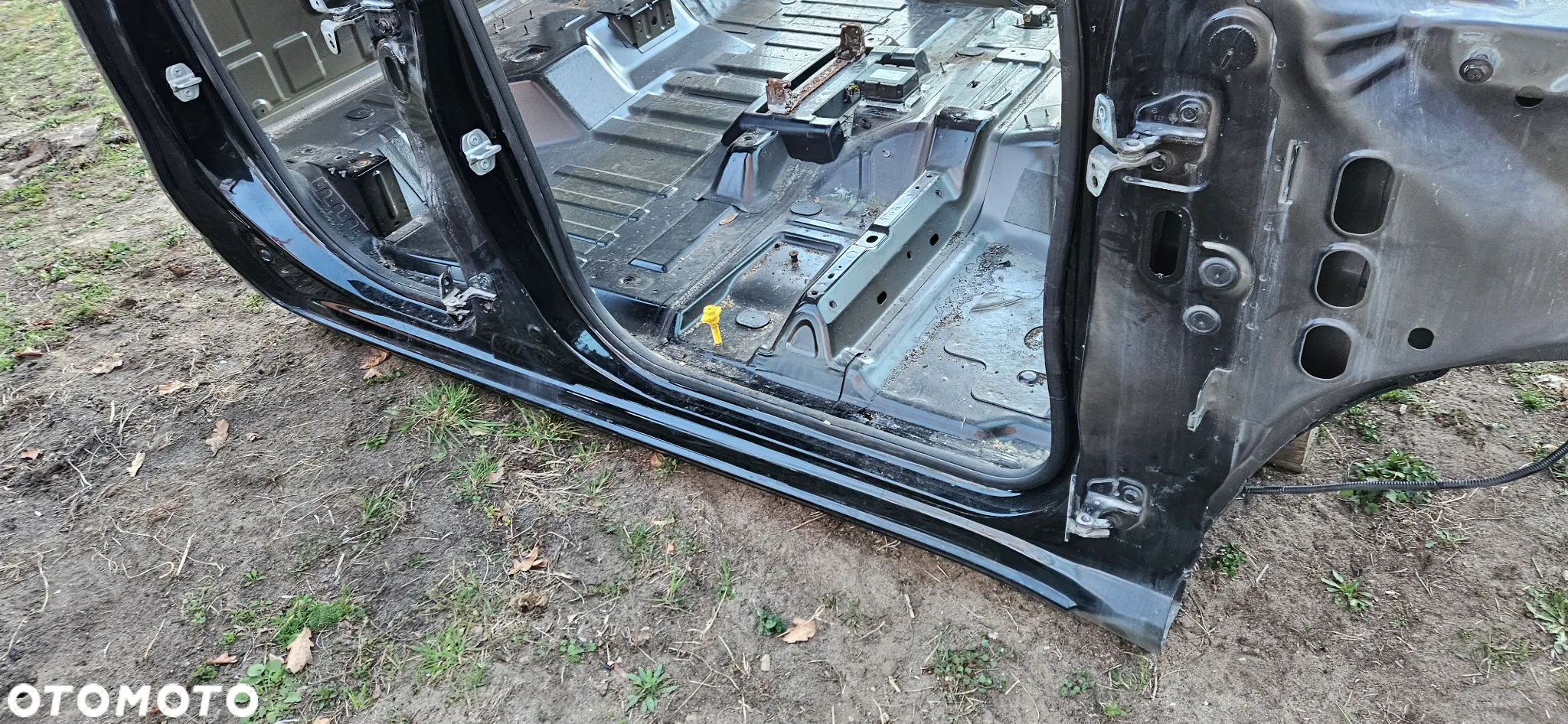 RAM 1500 V 5 2019- Big Horn KRÓTKI KRÓTKIE DRZWI QUAD CAB 1,5 Kabina Szkielet Buda Karoseria Ćwiartka Dach Próg Podłużnica Fartuch Ściana grodziowa   KOLOE PXJ stan idealny - 3