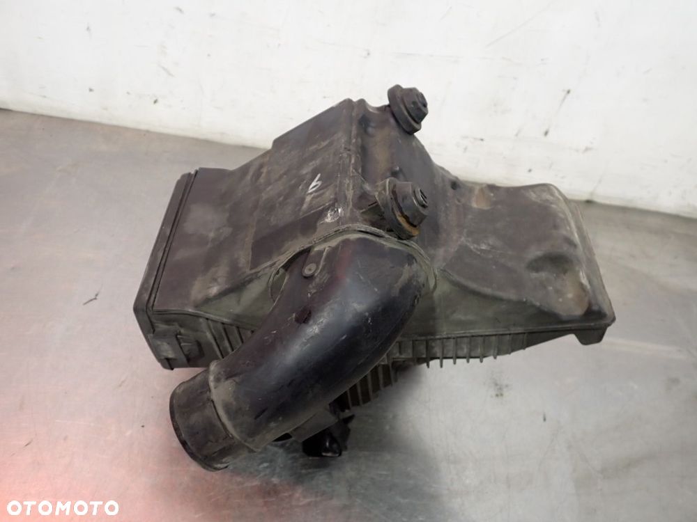 OBUDOWA FILTRA POWIETRZA NISSAN NV200 - 3