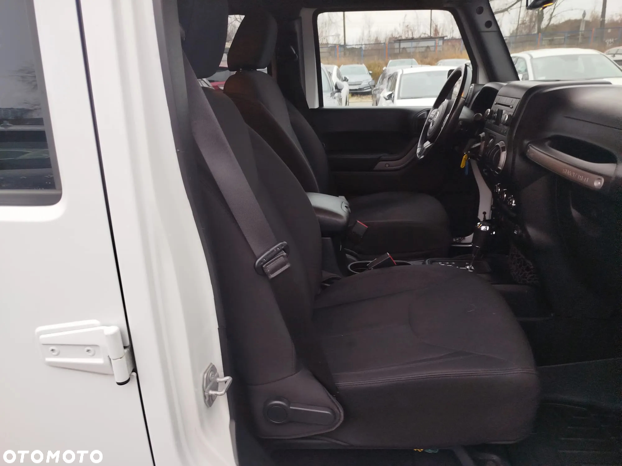 Jeep Wrangler 3.6 Unlim Sahara - 13