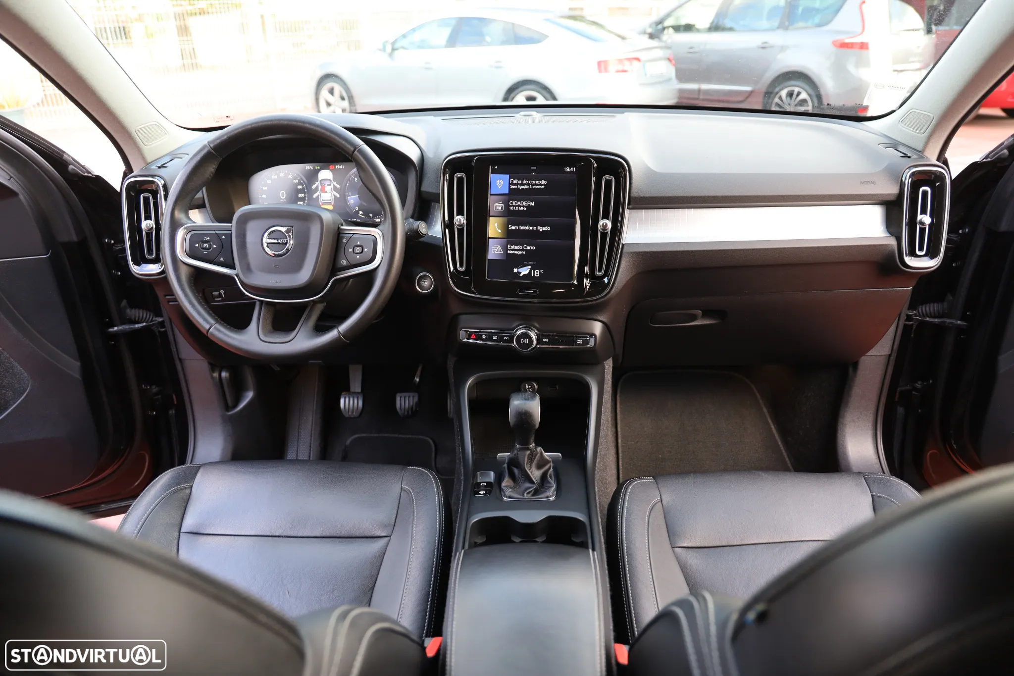 Volvo XC 40 2.0 D3 Momentum Plus - 27