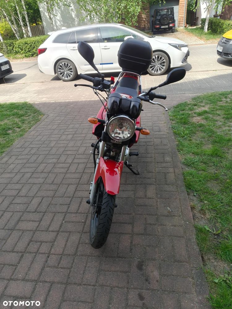 Yamaha YBR - 9