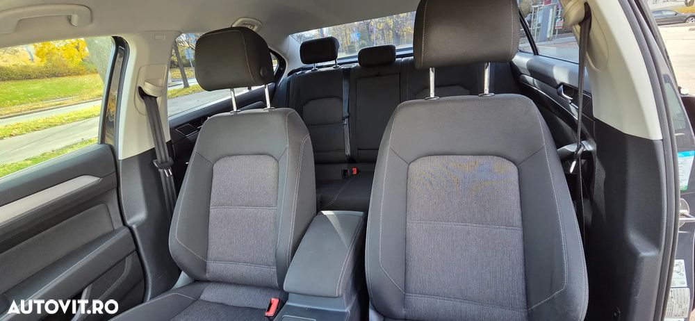 Volkswagen Passat - 15