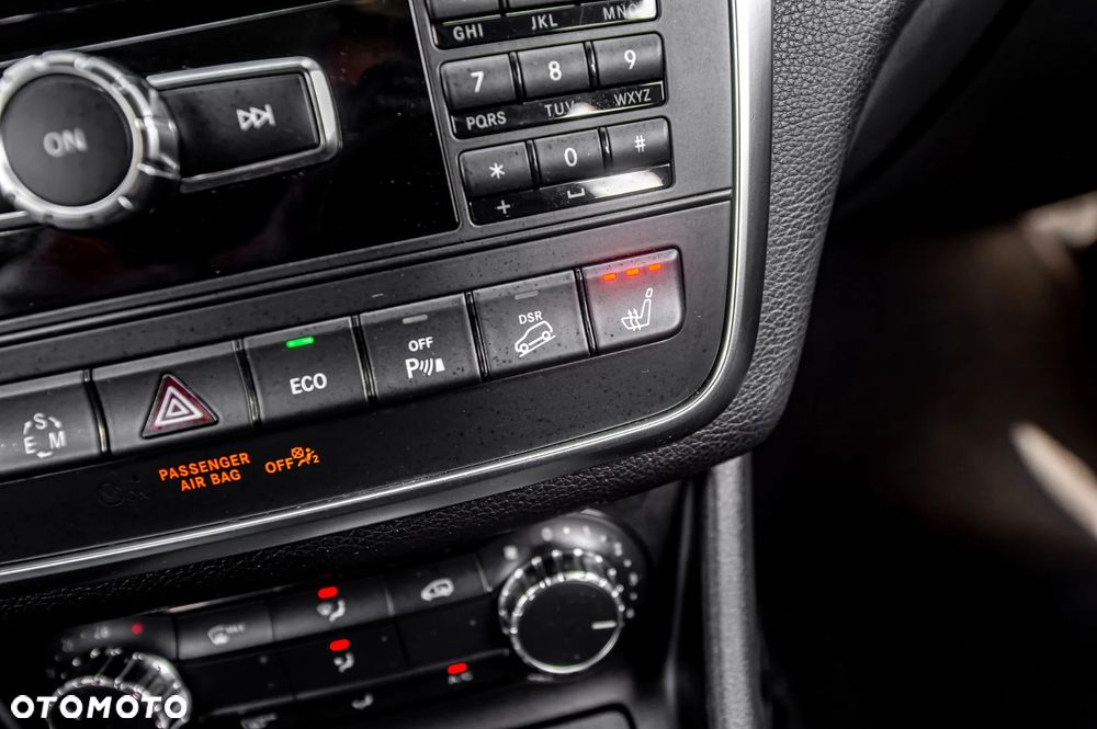 Mercedes-Benz GLA 250 4Matic 7G-DCT AMG Line - 33