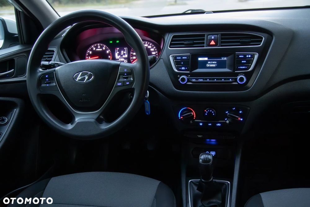 Hyundai i20 1.2 BlueDrive Classic + - 23