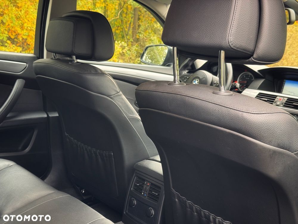 BMW Seria 5 530d Touring - 11