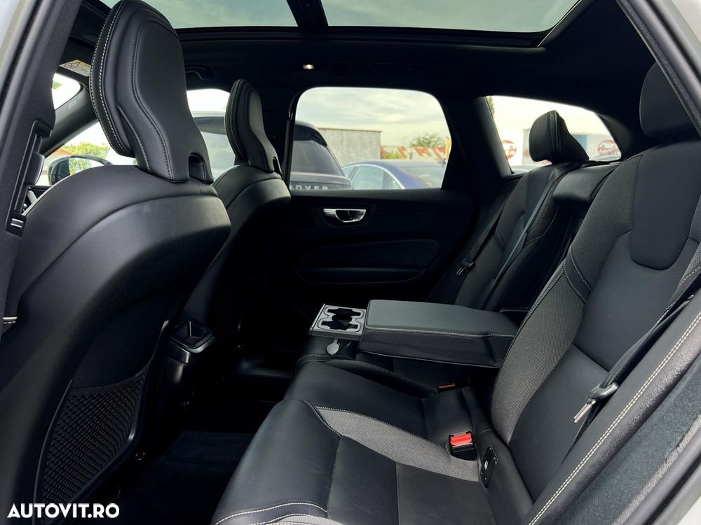Volvo XC 60 - 33
