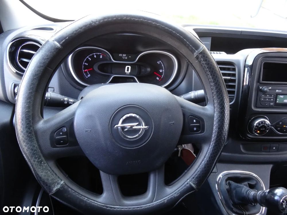 Opel Vivaro - 26
