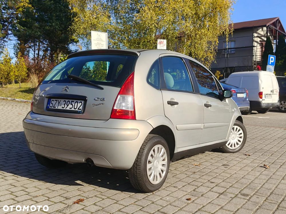 Citroen C3 2004 photo 2