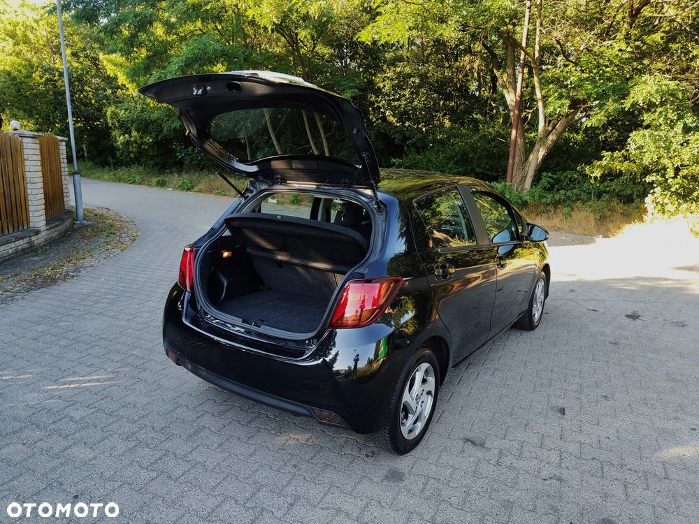 Toyota Yaris 1.5 VVT-i Comfort mit Design Paket - 14