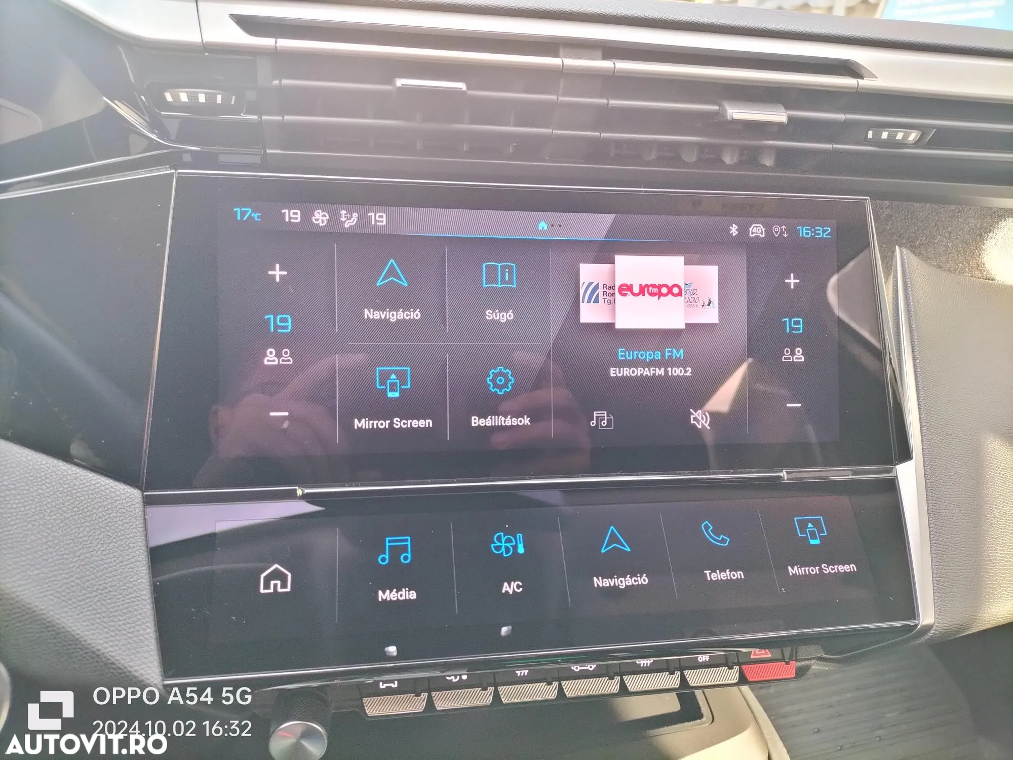 Peugeot 408 PHEV 180 Allure Pack - 15