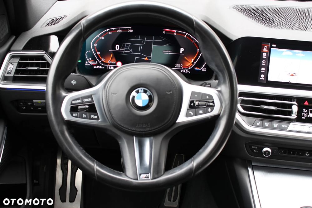BMW Seria 3 318d Sport Line - 24