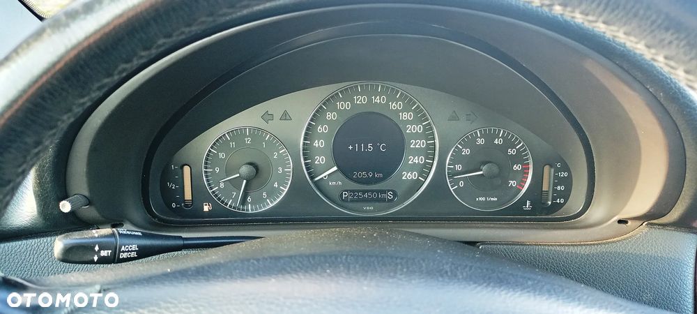 Mercedes-Benz CLK - 15