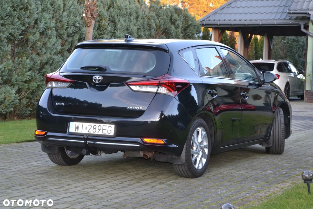 Toyota Auris 1.6 Selection - 3