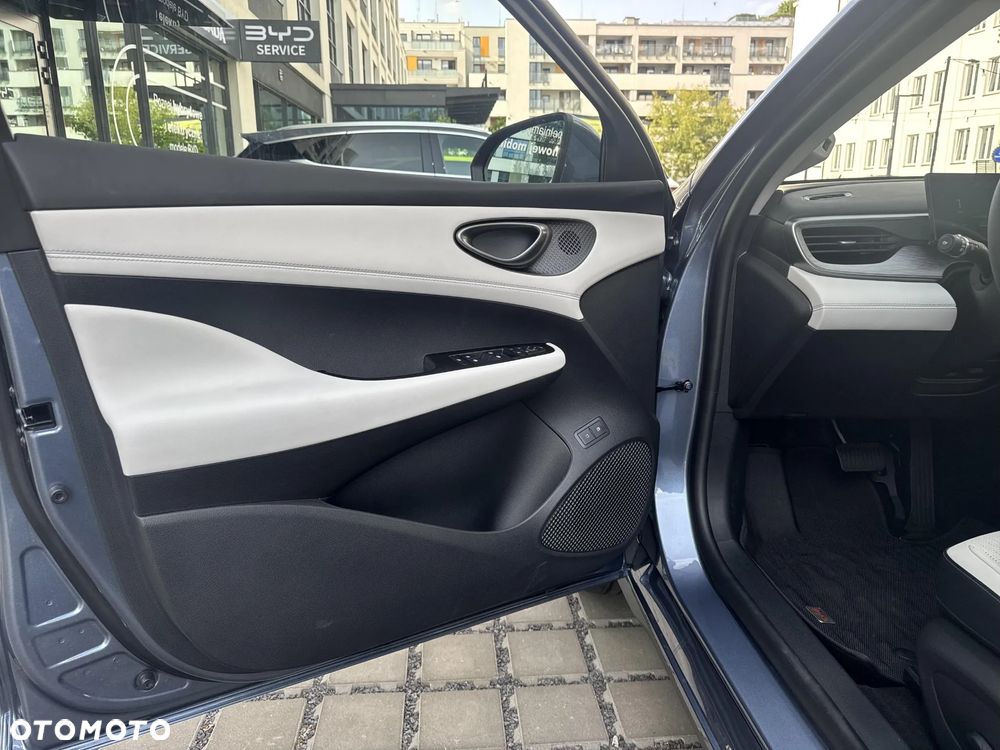 BYD Inny - 10