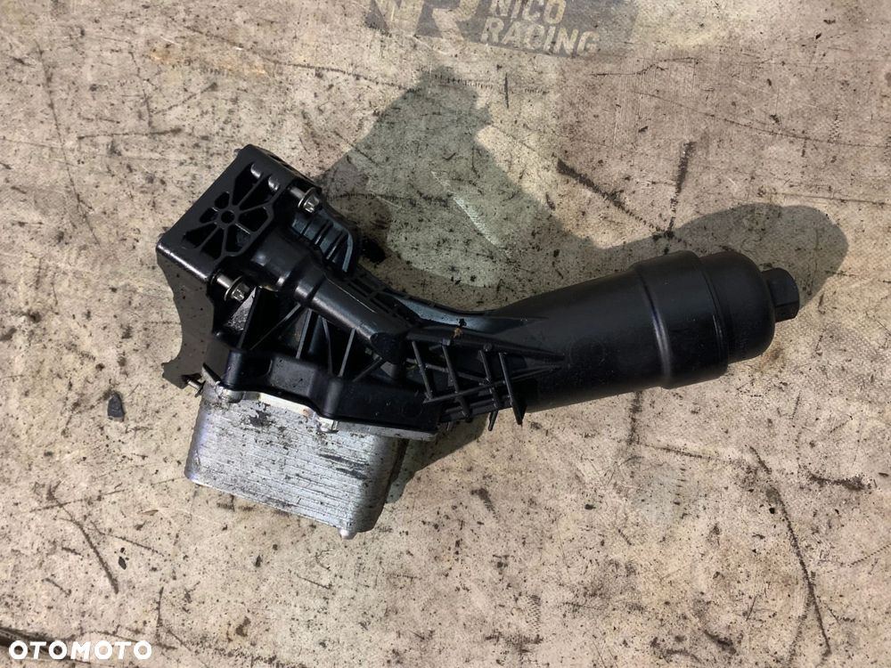 PODSTAWA FILTRA OLEJU BMW G42 G20 G21 G22 G23 G26 G30 G31 G32 G01 G02 - 2