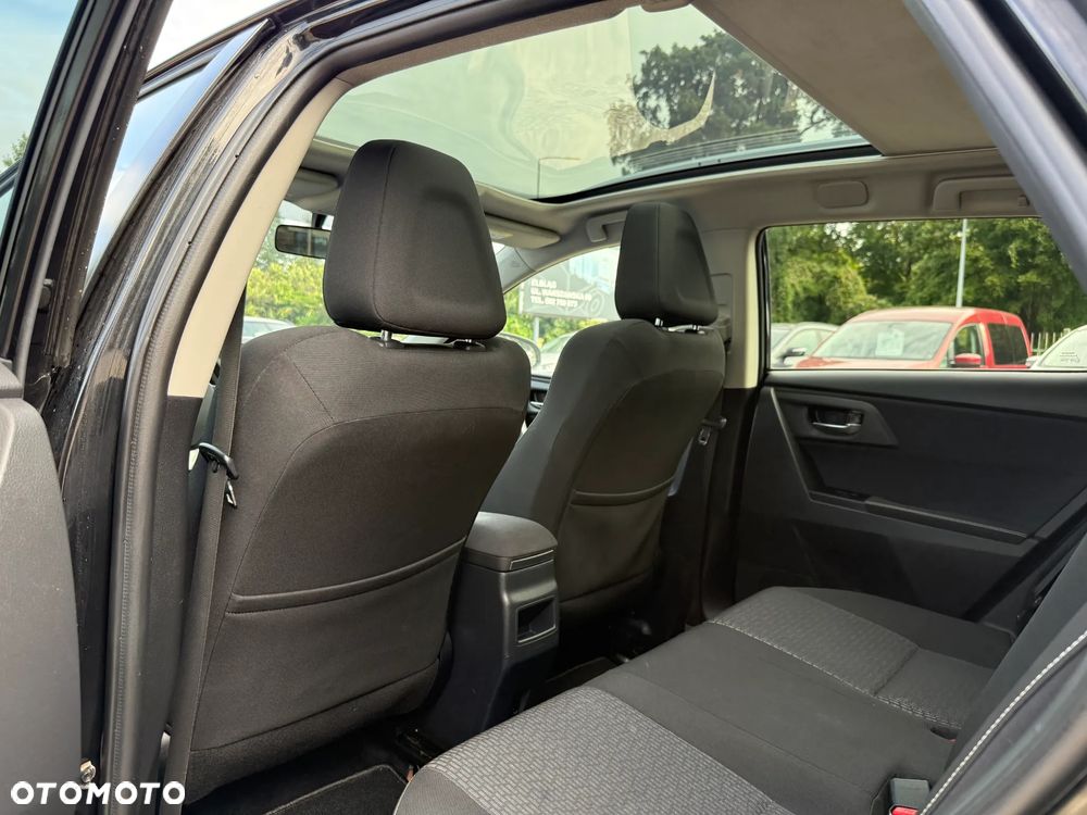 Toyota Auris - 27