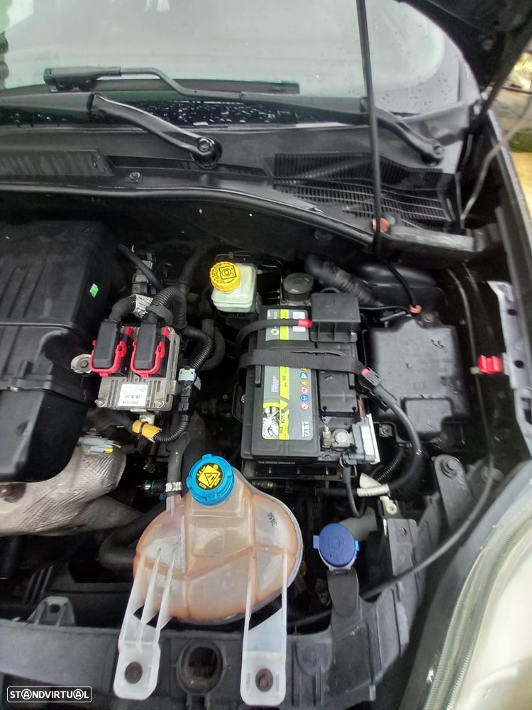 Fiat Punto Evo 1.2 Active - 11