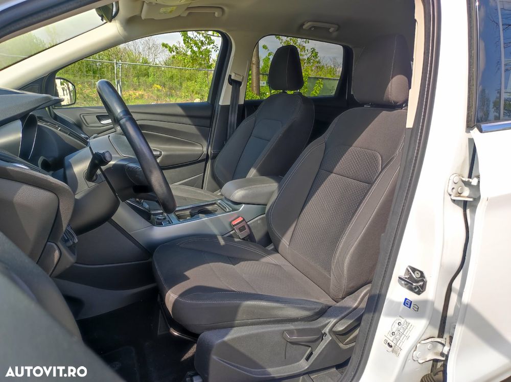 Ford Kuga 1.5 EcoBoost 2x4 Titanium - 11