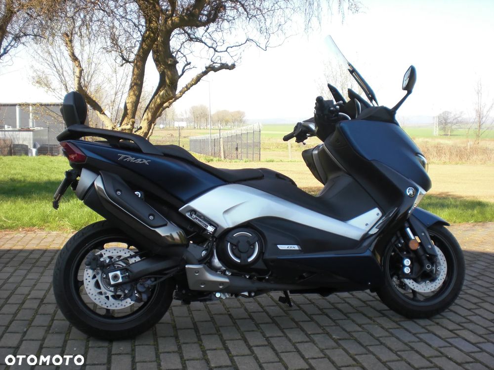 Yamaha Tmax - 12