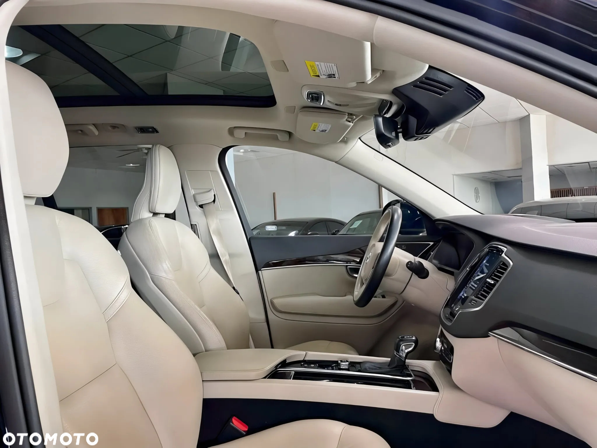 Volvo XC 90 T6 AWD Momentum 7os - 13