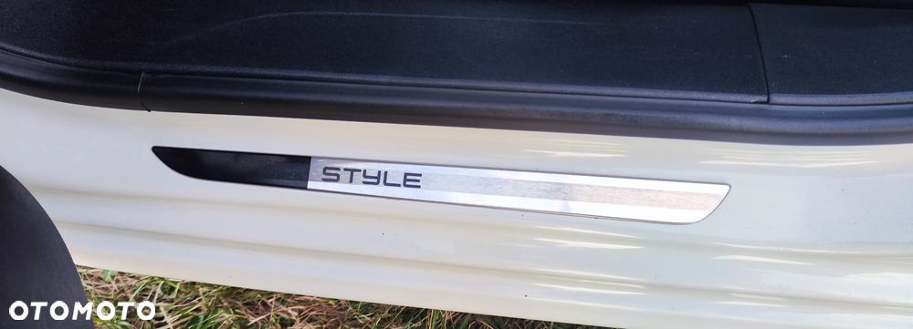 Peugeot 208 82 VTI Style - 11