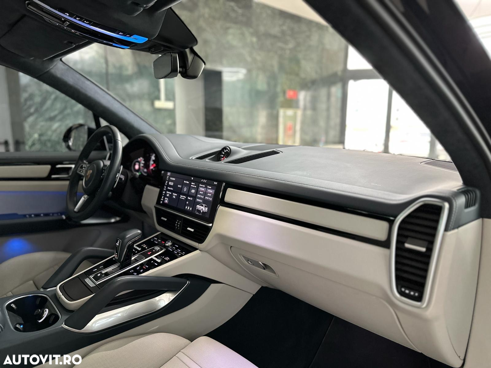 Porsche Cayenne Turbo - 23