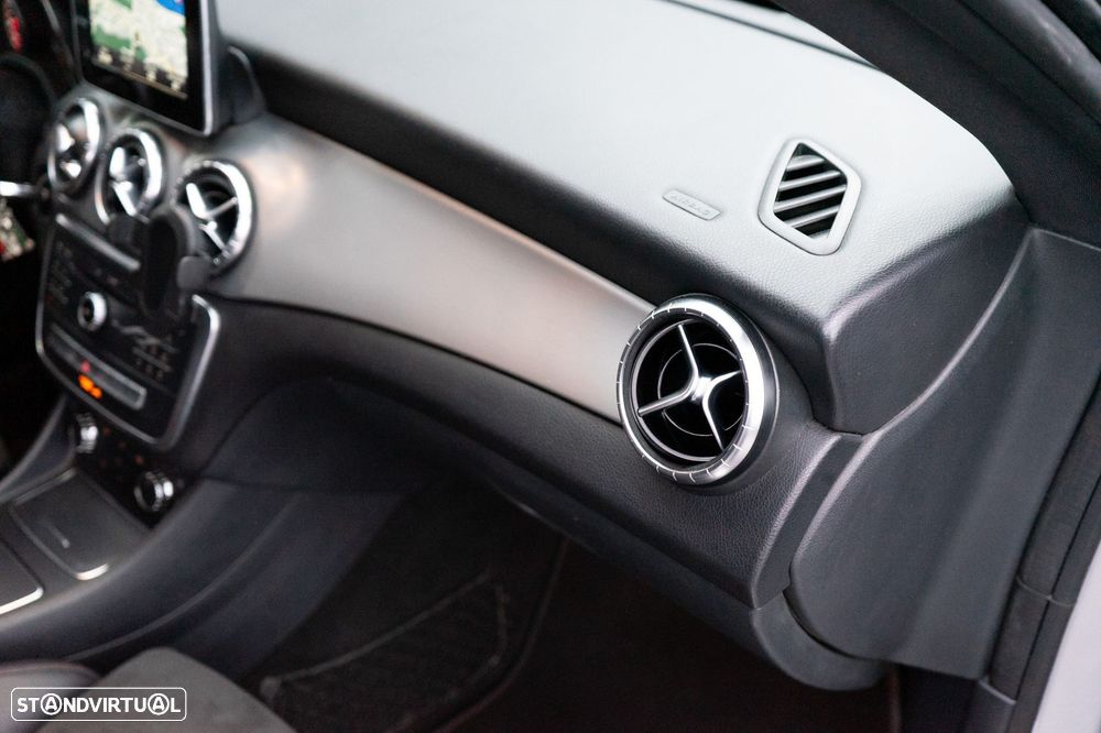 Mercedes-Benz CLA 180 d Shooting Brake AMG Line Aut. - 39