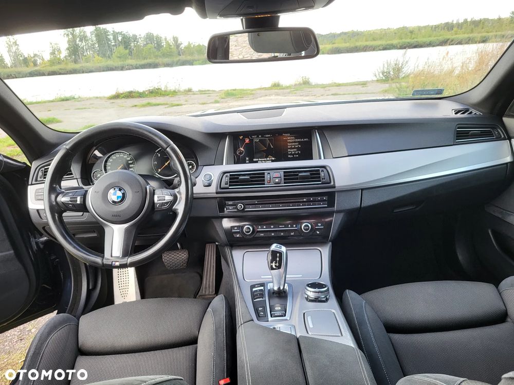 BMW Seria 5 530d xDrive - 8