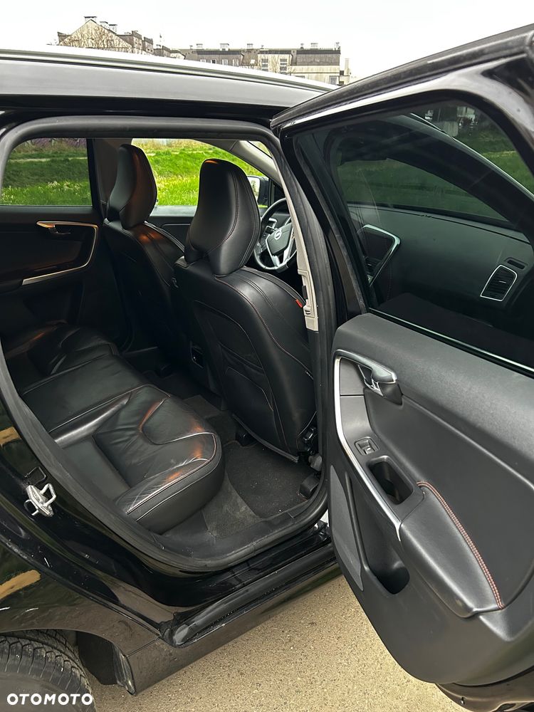 Volvo XC 60 D4 Drive-E Ocean Race - 11